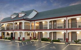 Travelodge Inn & Suites By Wyndham Norman